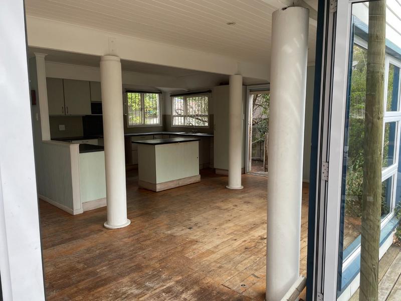 To Let 5 Bedroom Property for Rent in Kommetjie Western Cape